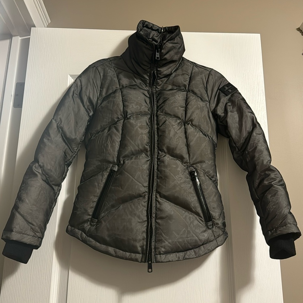 Swiss Chriss Women’s Light Winter Jacket, Size EU 40